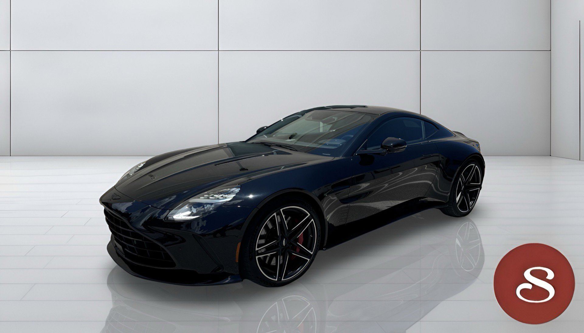 Used 2025 Aston Martin V8 Vantage Coupe RWD image 4
