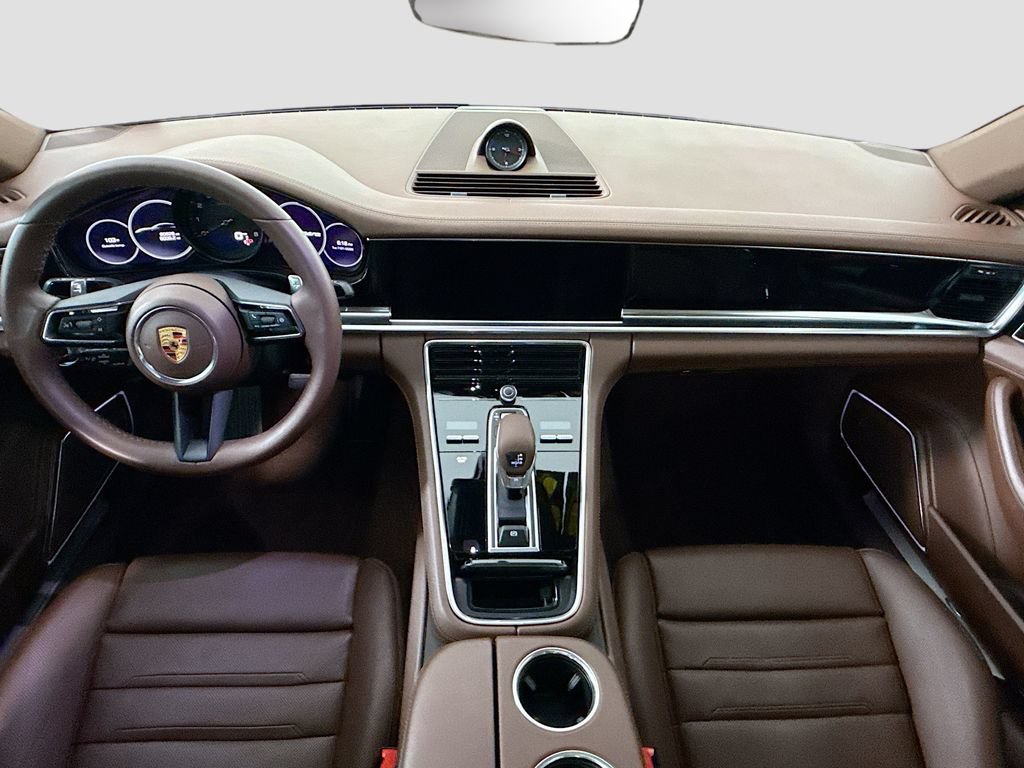 Used 2021 Porsche Panamera RWD image 13
