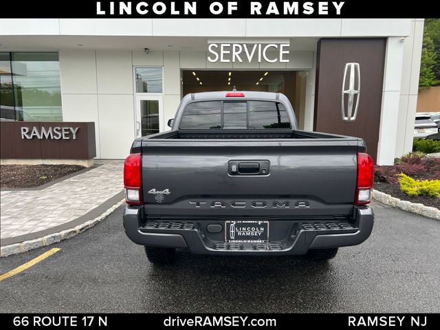 Used 2023 Toyota Tacoma SR w/ SR Convenience Package AWD/4WD image 4