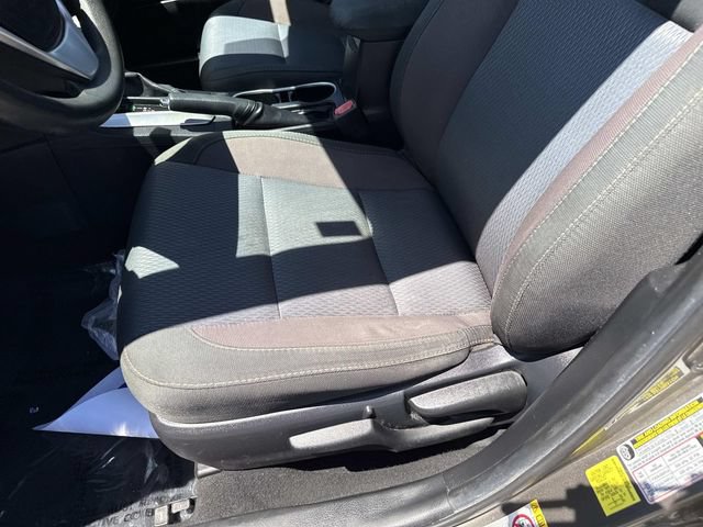 Used 2018 Toyota Corolla LE w/ LE Premium Package w/Moonroof FWD image 15
