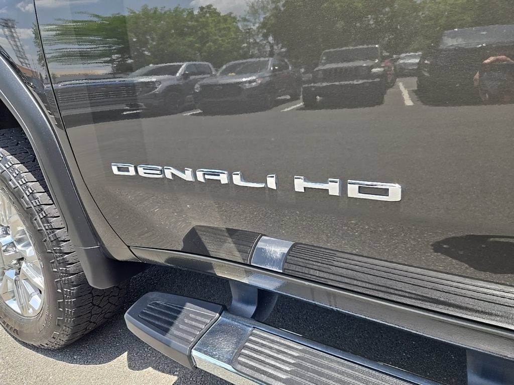 Used 2022 GMC Sierra 2500 Denali AWD/4WD image 11