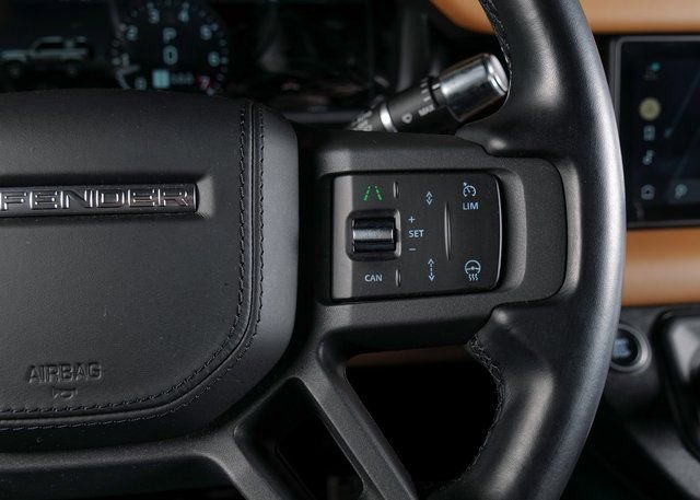 Used 2021 Land Rover Defender 90 X image 22