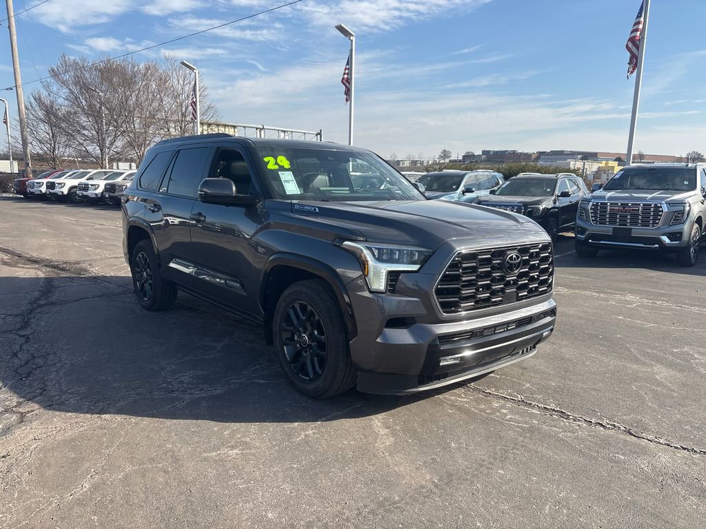 Used 2024 Toyota Sequoia Platinum image 3