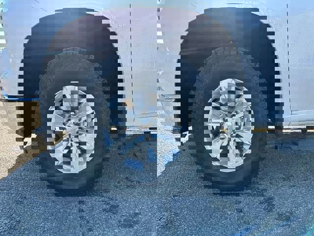 Used 2023 Chevrolet Silverado 1500 W/T w/ Trailering Package image 10