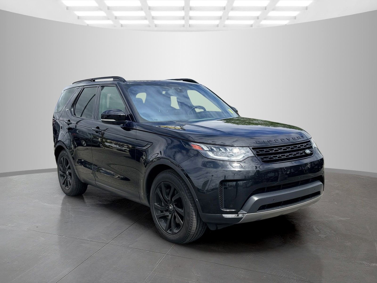 Used 2019 Land Rover Discovery HSE AWD/4WD image 3