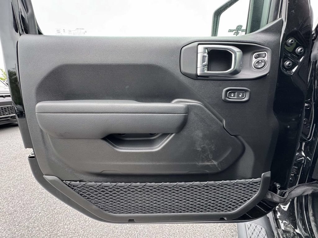 New 2026 Jeep Gladiator Sport AWD/4WD image 26