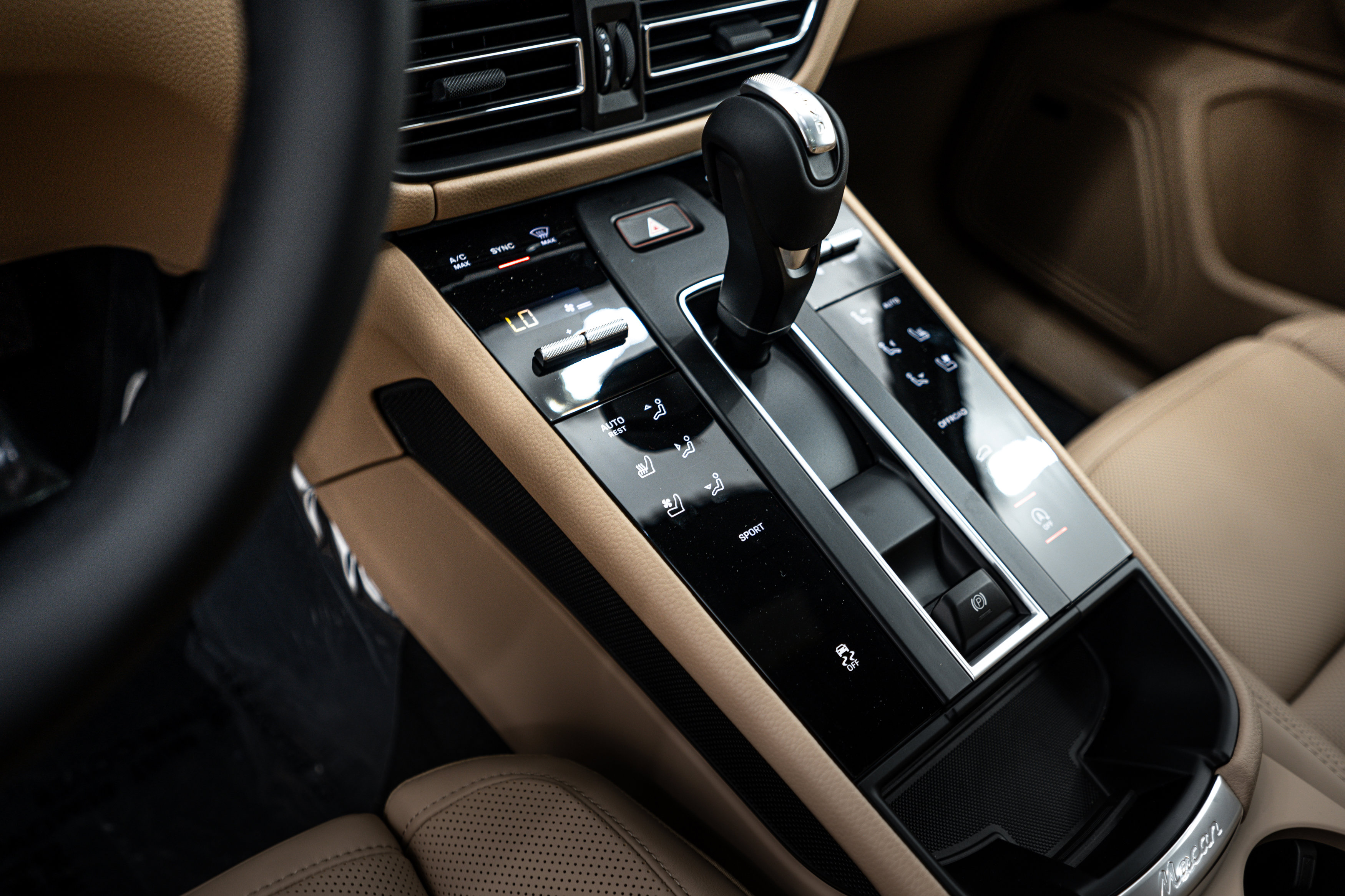 New 2025 Porsche Macan image 15