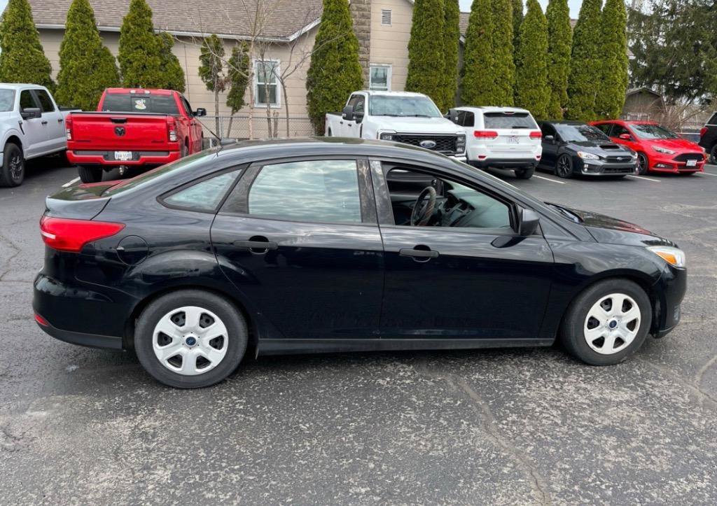 Used 2016 Ford Focus S FWD image 4