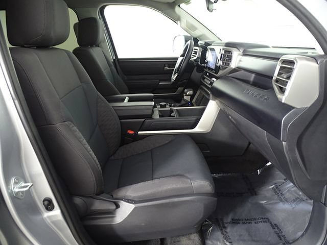 Used 2022 Toyota Tundra SR5 w/ SR5 Convenience Package AWD/4WD image 13