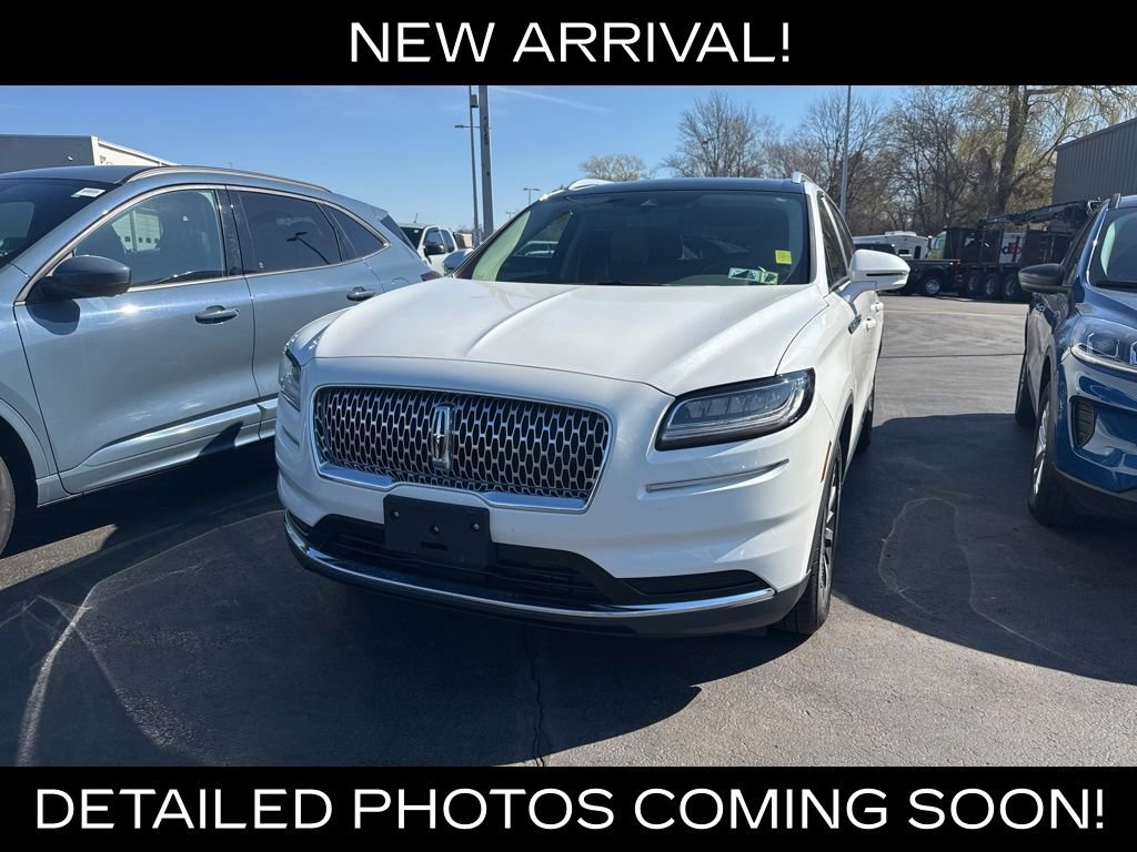 Used 2021 Lincoln Nautilus Reserve image 1