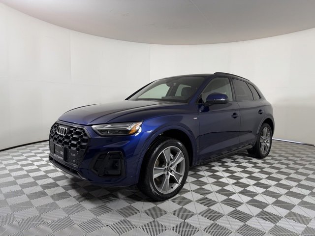 Certified 2025 Audi Q5 2.0T Premium image 3