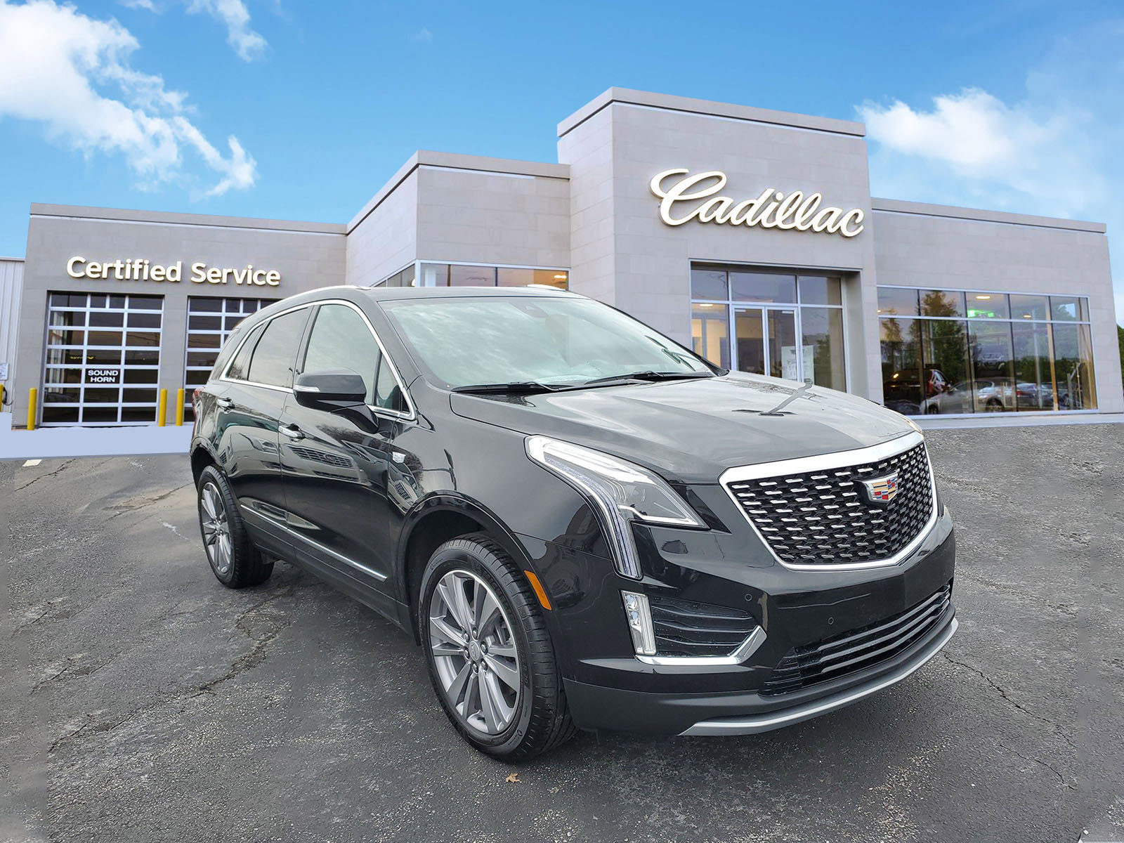 Used 2025 Cadillac XT5 Premium Luxury image 4