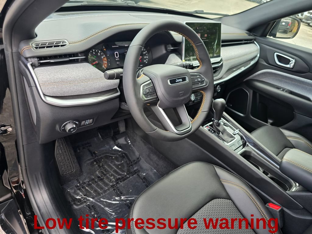 New 2026 Jeep Compass Latitude AWD/4WD image 23