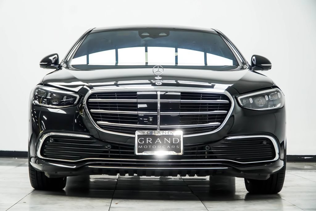 Used 2023 Mercedes-Benz S 580e 4MATIC Sedan w/ Warmth & Comfort Package image 9