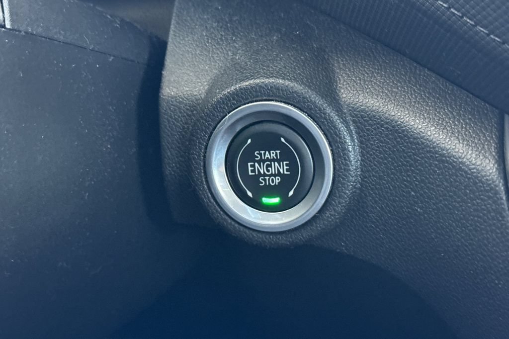 Used 2021 Chevrolet TrailBlazer LT FWD image 31