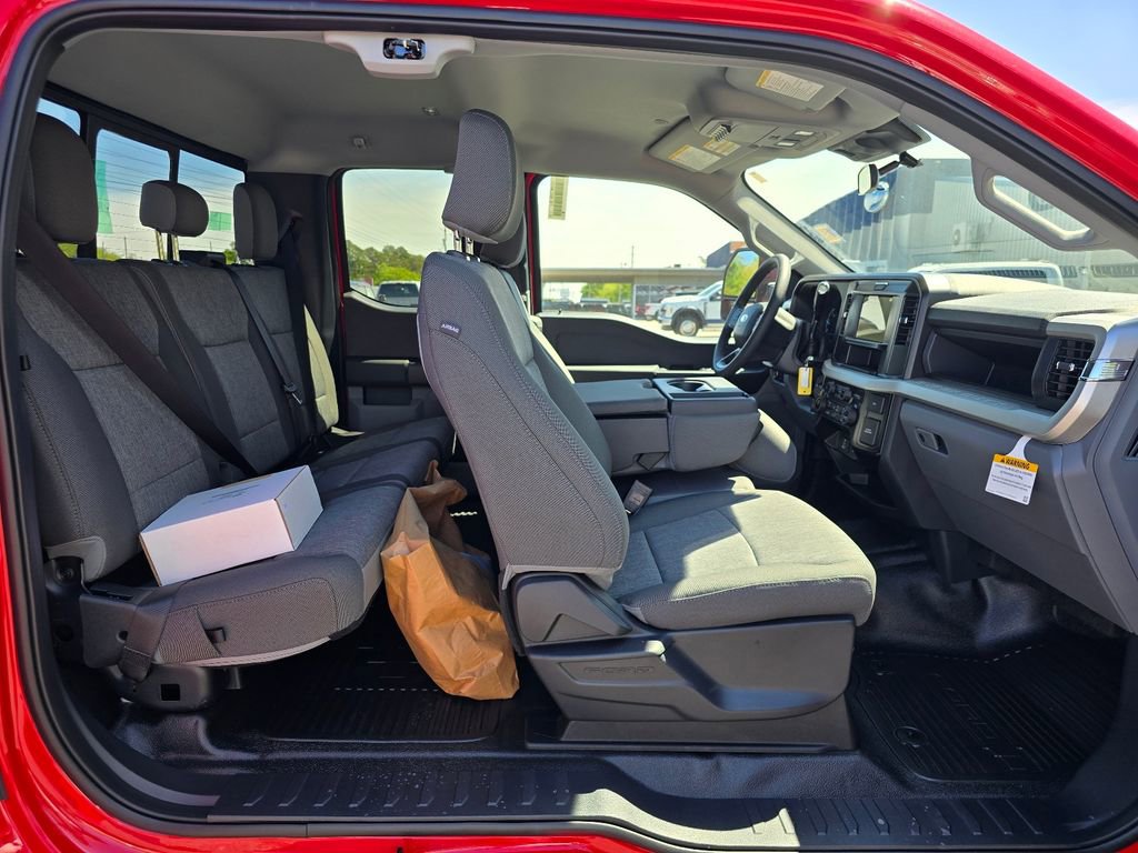 New 2026 Ford F550 4x4 Supercab Super Duty image 10