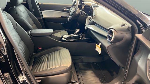 New 2026 Chevrolet Trax LT w/ Driver Confidence Package FWD image 18