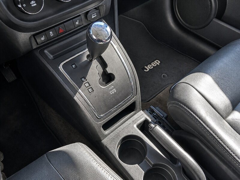 Used 2015 Jeep Patriot High Altitude AWD/4WD image 14