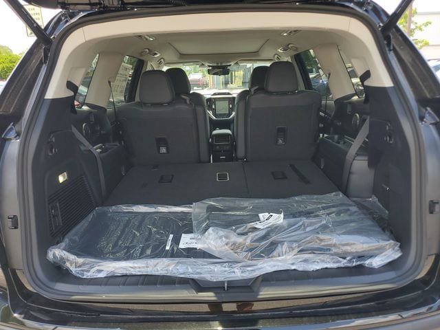 New 2026 Subaru Ascent Touring w/ Popular Package #2 AWD/4WD image 9