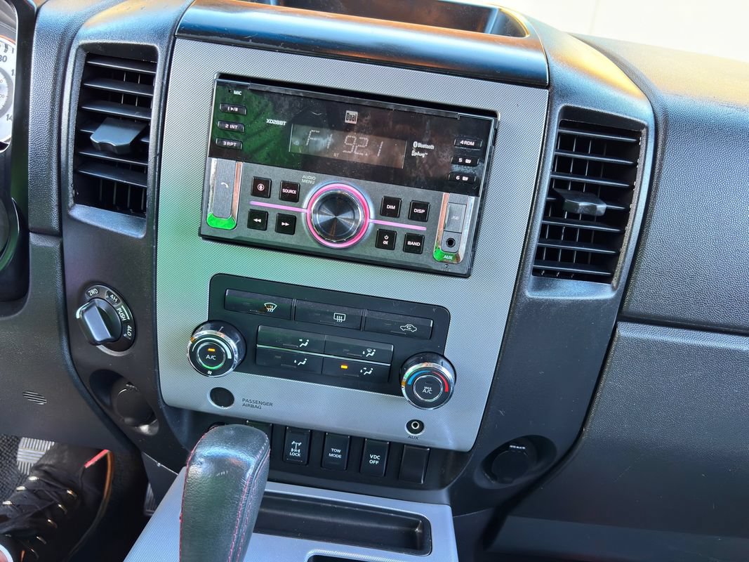 Used 2010 Nissan Titan PRO-4X AWD/4WD image 25