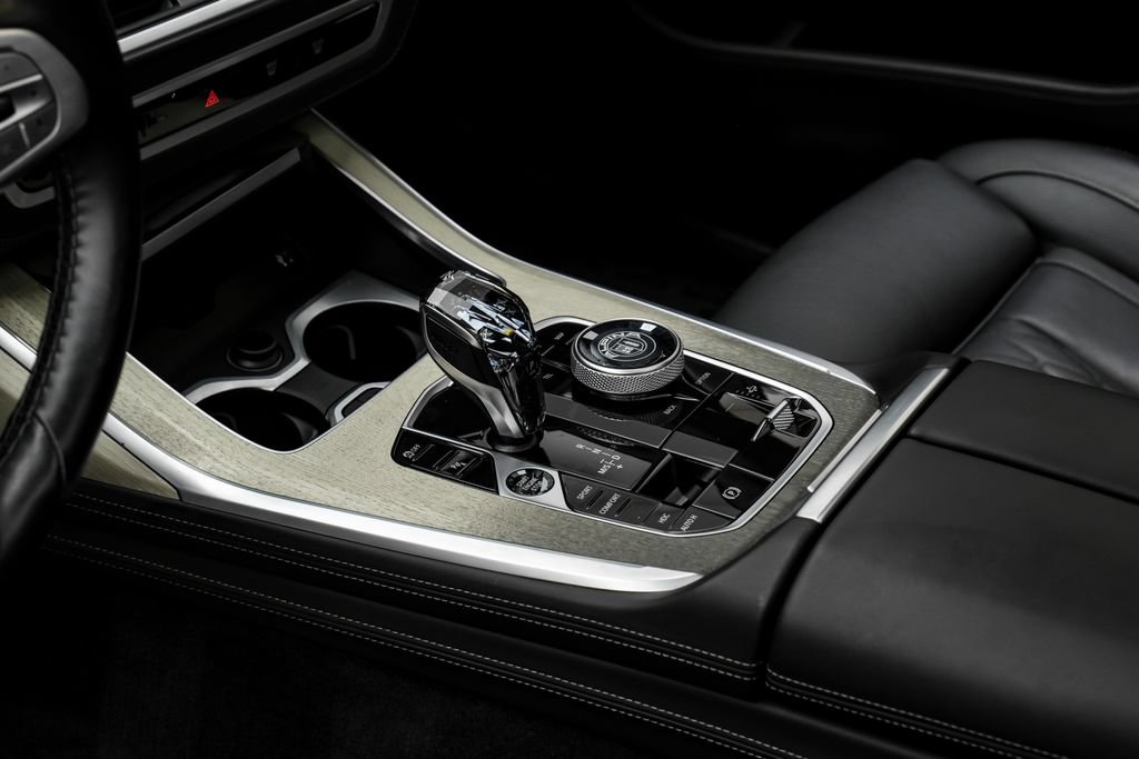 Used 2024 BMW ALPINA XB7 AWD/4WD image 23