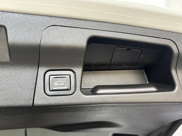 Used 2019 GMC Acadia SLE w/ Driver Alert Package I FWD image 31