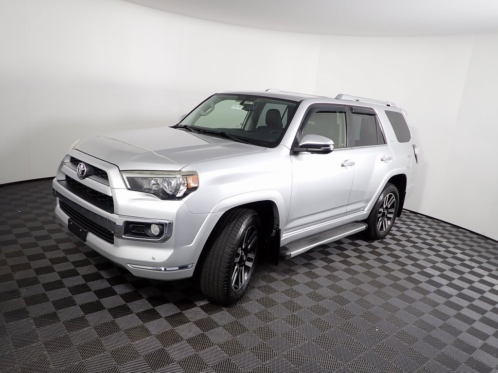 Used 2014 Toyota 4Runner Limited image 13