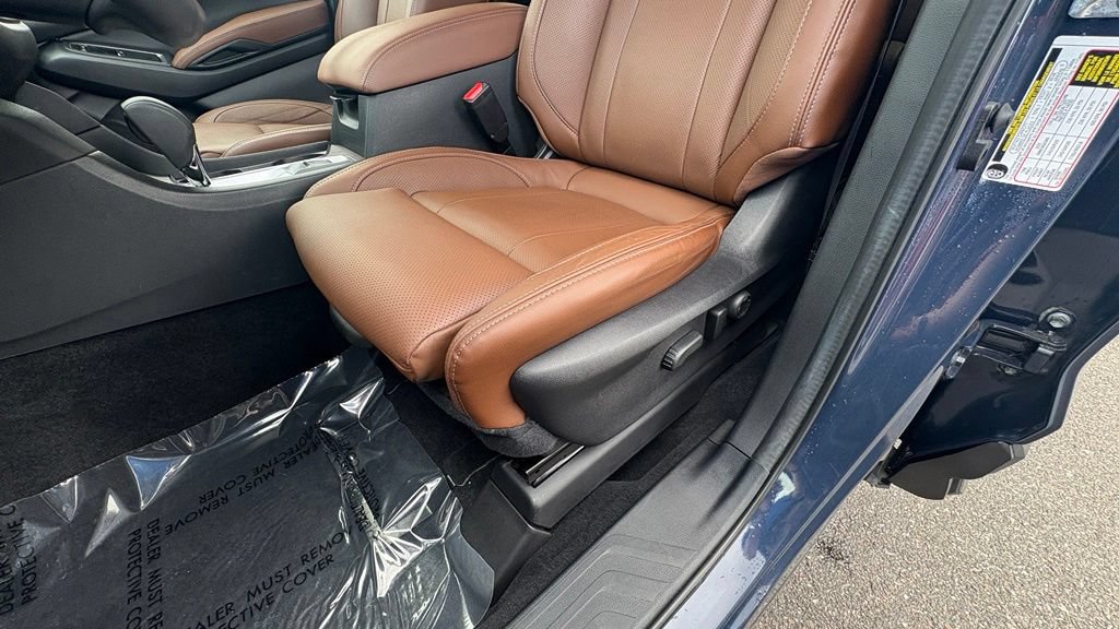 Certified 2024 Subaru Ascent Touring AWD/4WD image 13
