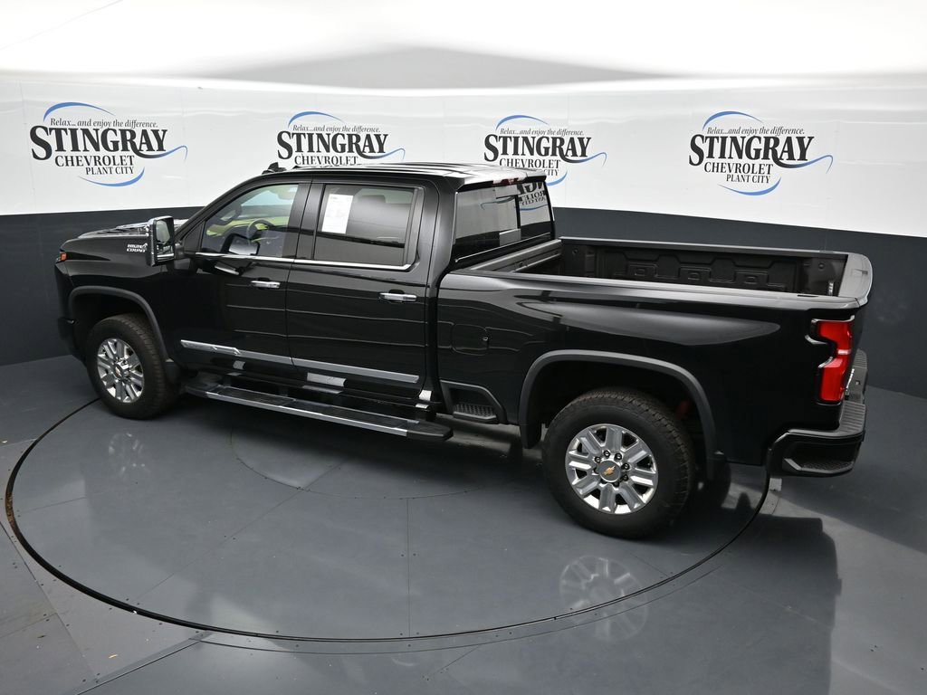 Used 2024 Chevrolet Silverado 2500 High Country w/ High Country Premium Package image 9
