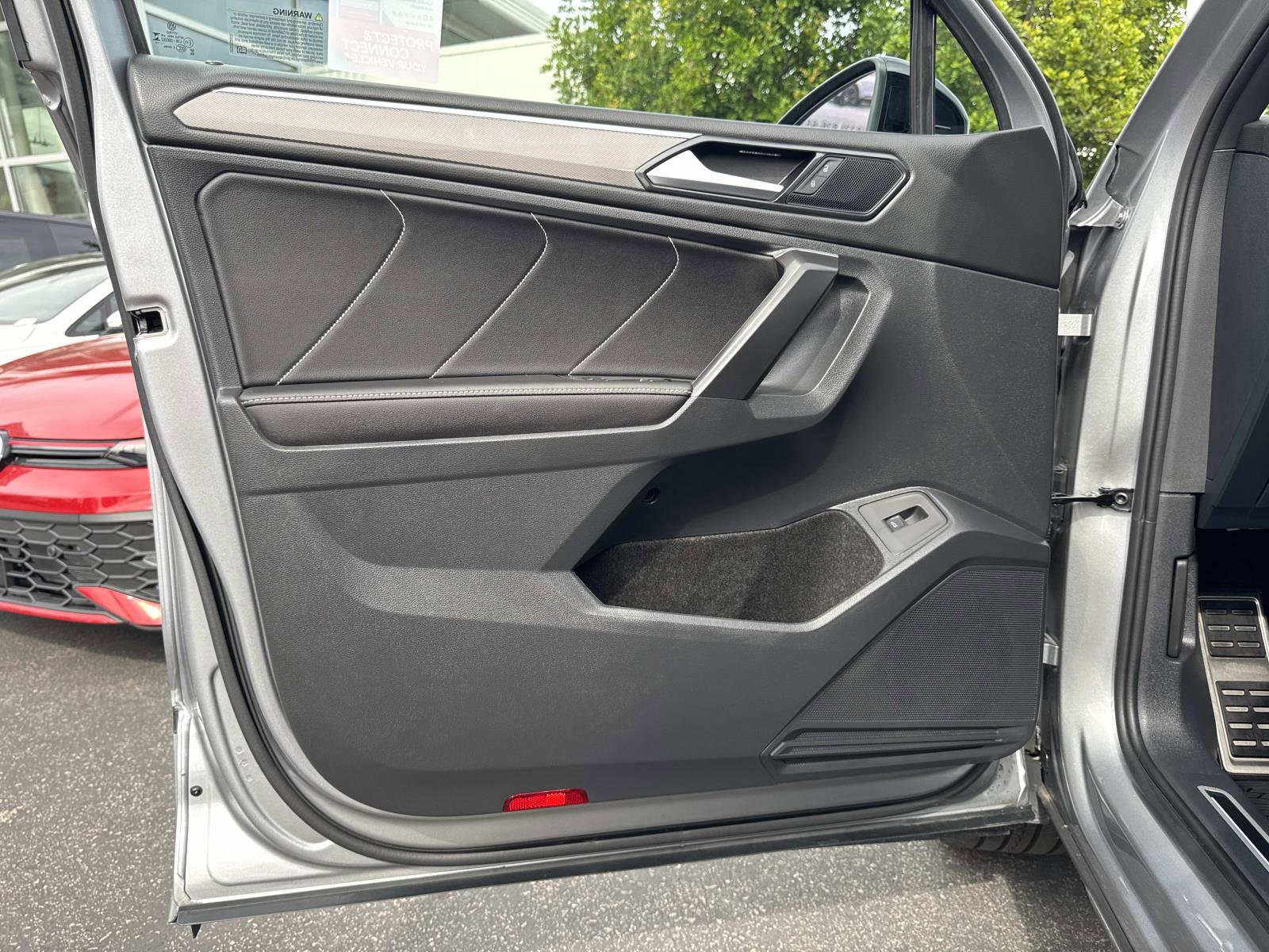 Certified 2024 Volkswagen Tiguan SE R-Line image 19