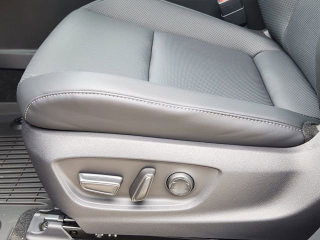 New 2026 Toyota Crown Signia image 19