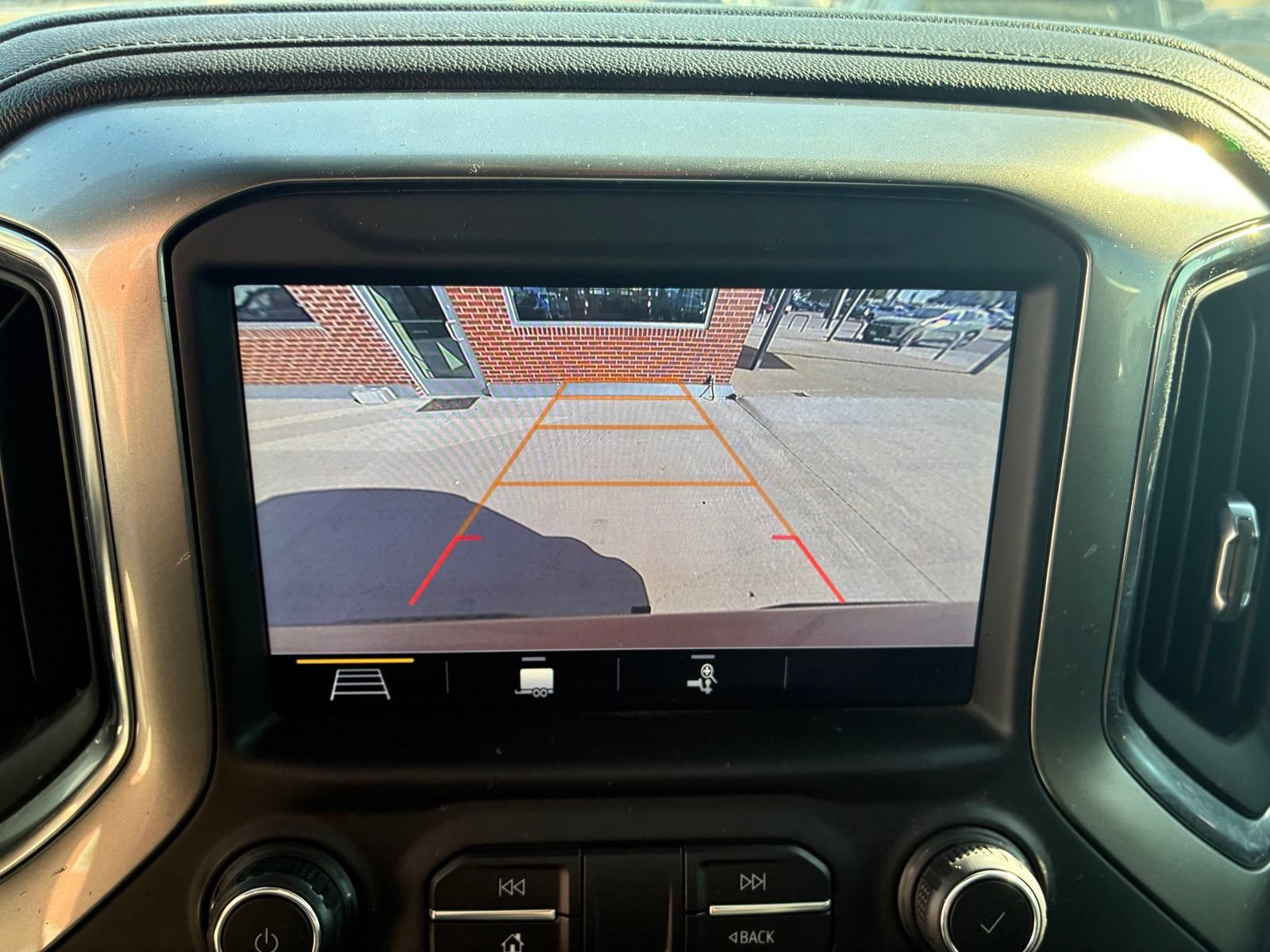 Used 2019 Chevrolet Silverado 1500 LT Trail Boss AWD/4WD image 9