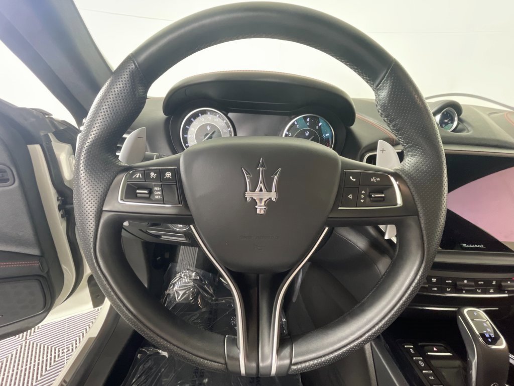 Used 2022 Maserati Ghibli Modena image 19