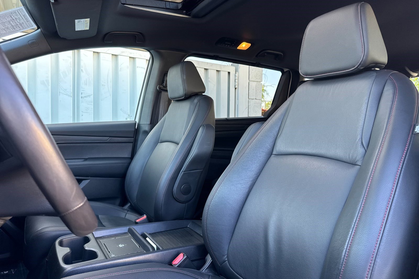 Used 2025 Honda Odyssey Sport-L image 24