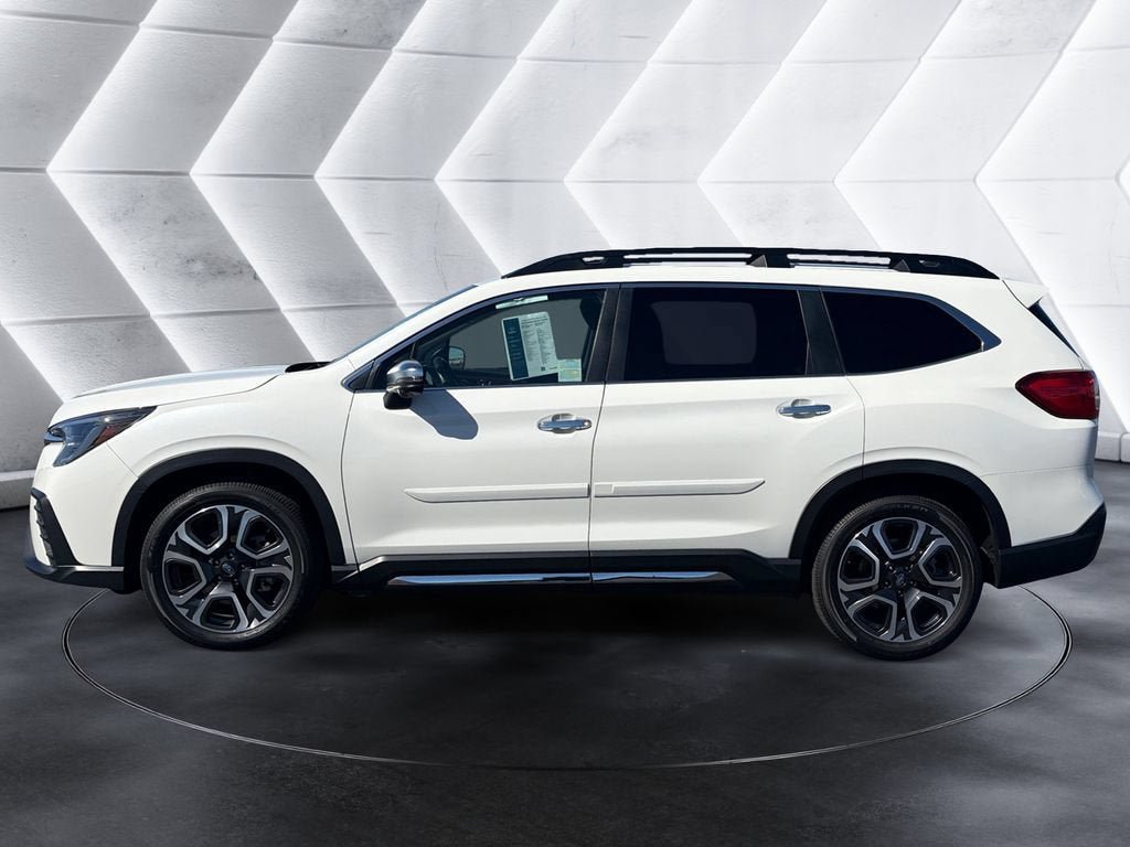Used 2023 Subaru Ascent Touring AWD/4WD image 2