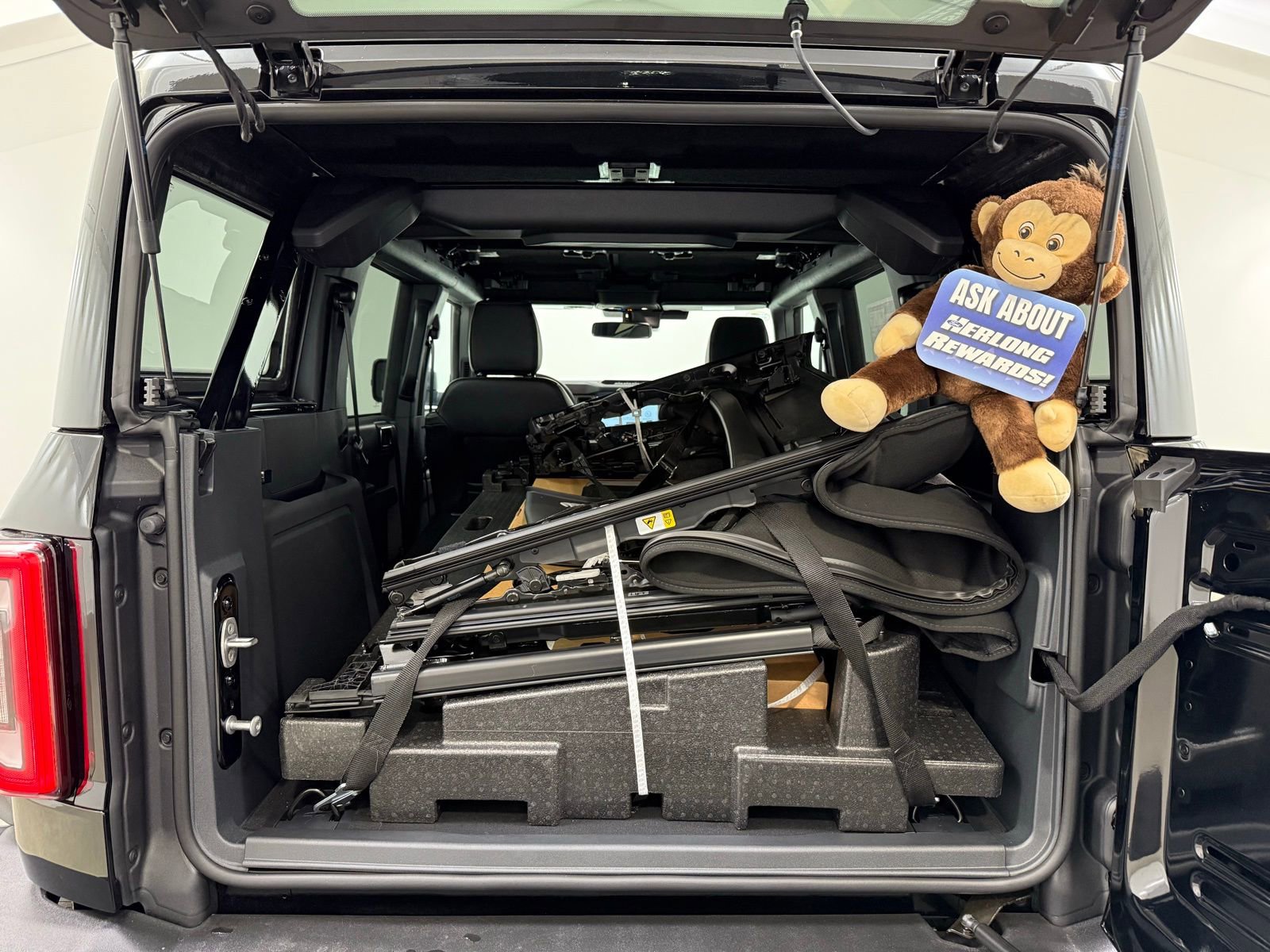 New 2025 Ford Bronco Outer Banks w/ Sasquatch Package image 7