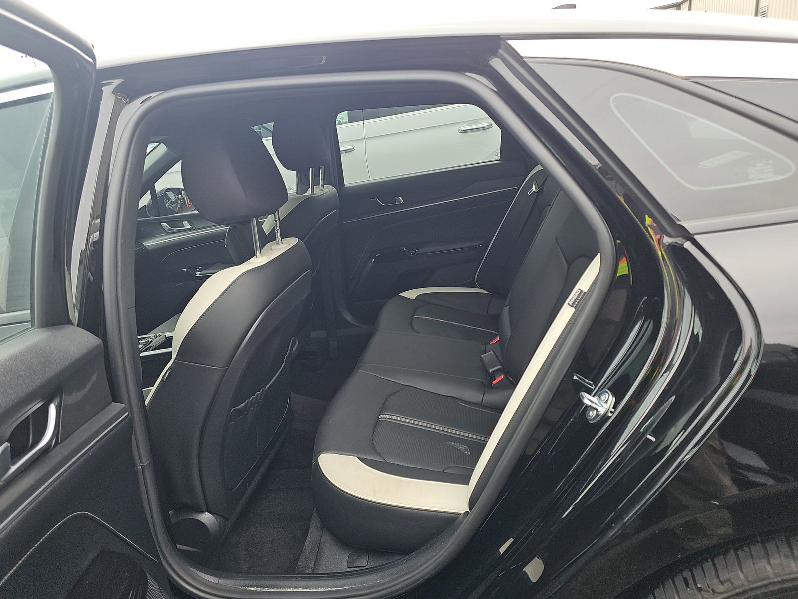 Used 2025 Kia K5 GT-Line w/ GT-Line Premium Package image 19