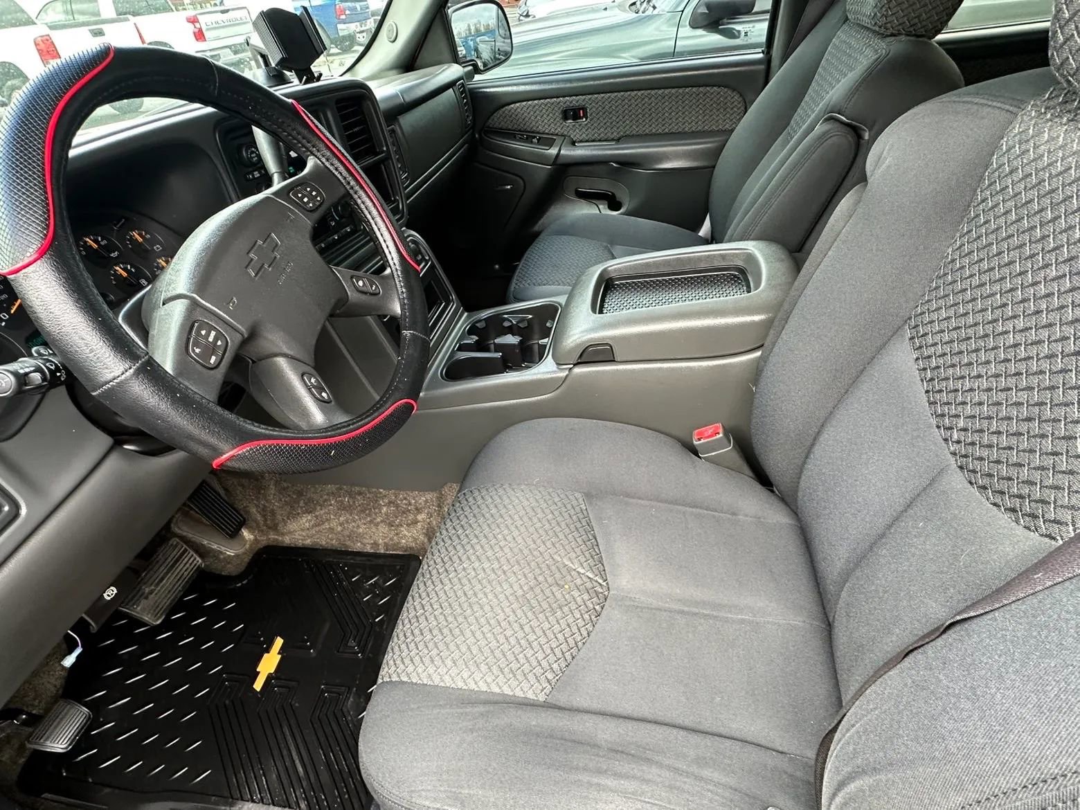 Used 2003 Chevrolet Avalanche 4x4 w/ Suspension Package, Off-Road image 14