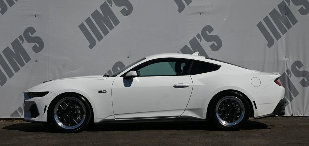 Used 2025 Ford Mustang GT image 8