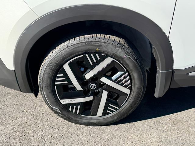 New 2026 Nissan Kicks SV w/ SV Premium Package FWD image 28