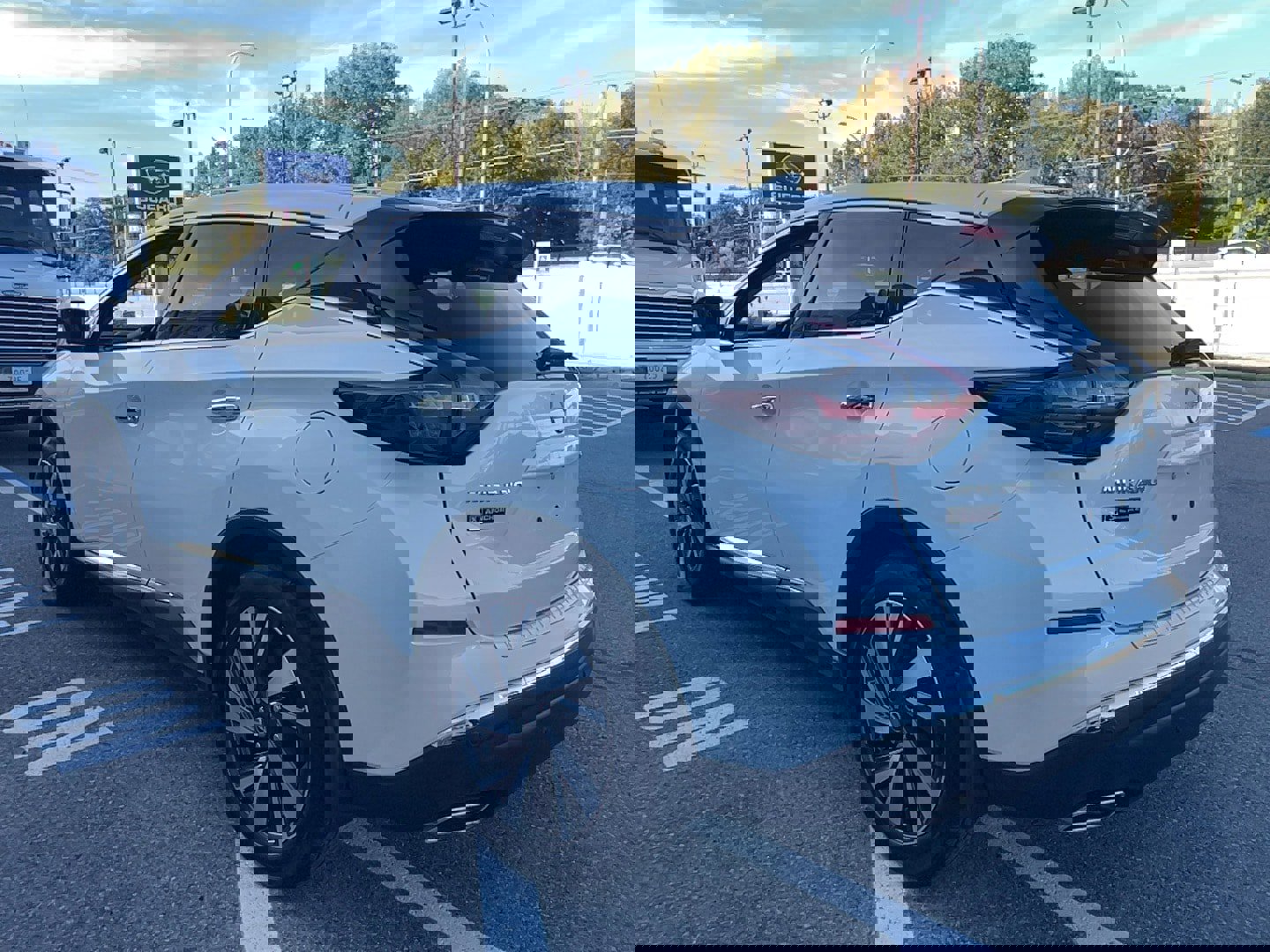 Used 2023 Nissan Murano SL w/ SL Moonroof Package image 19