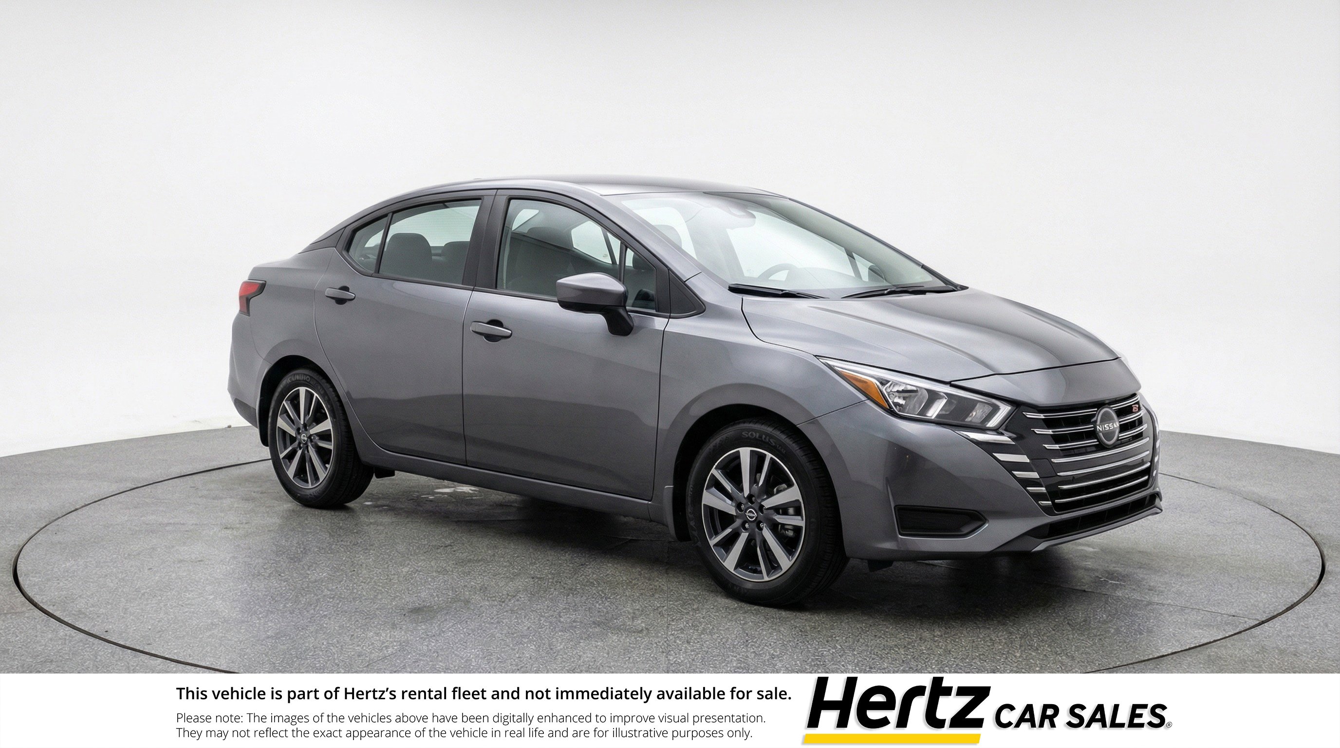 Used 2025 Nissan Versa SV image 1