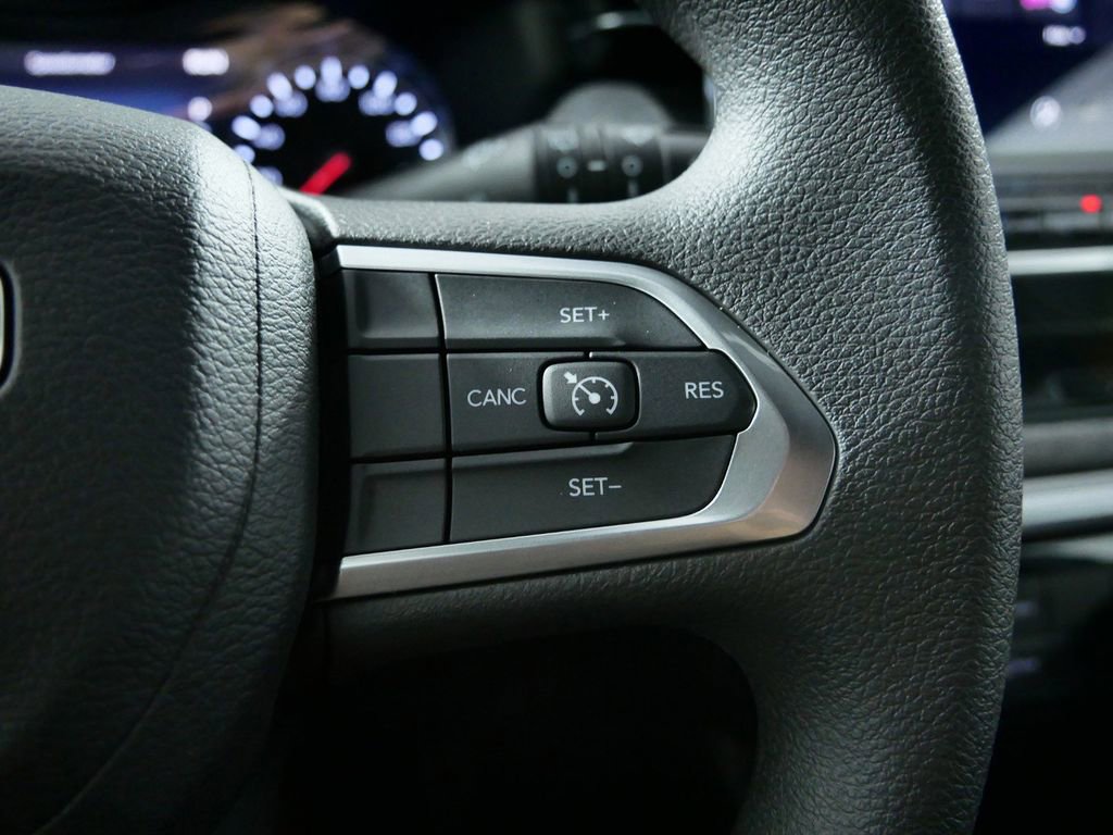 Used 2024 Jeep Compass Sport image 37