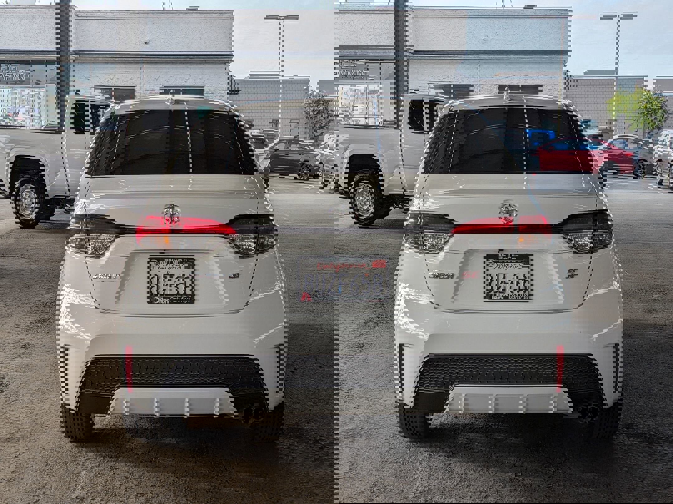 Certified 2021 Toyota Corolla SE FWD image 3