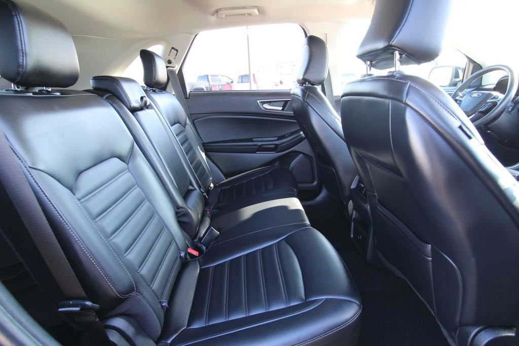 Used 2024 Ford Edge SEL image 9