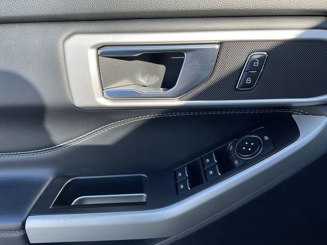 Certified 2021 Ford Explorer XLT w/ Equipment Group 202A image 14