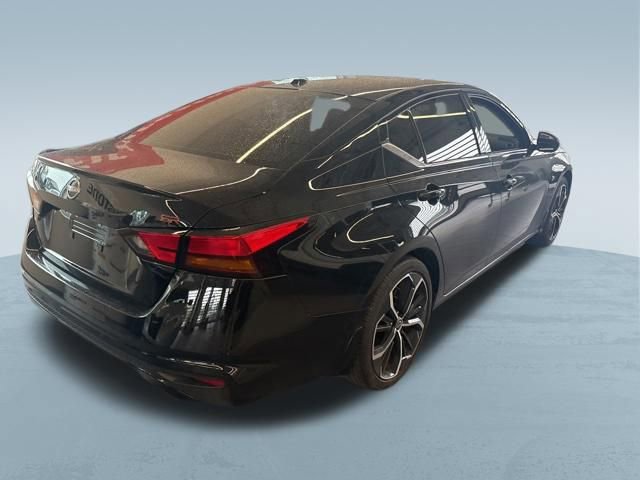 Used 2025 Nissan Altima 2.5 SR FWD image 6