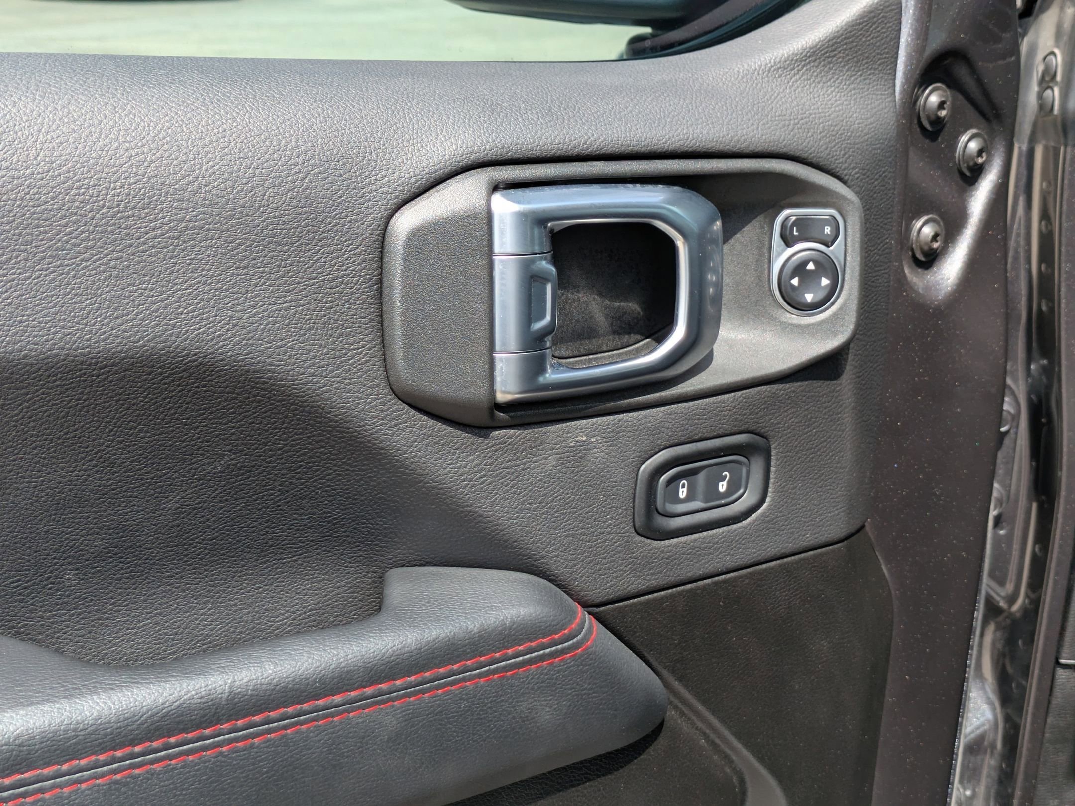 Used 2023 Jeep Gladiator Rubicon w/ Cold Weather Group image 11