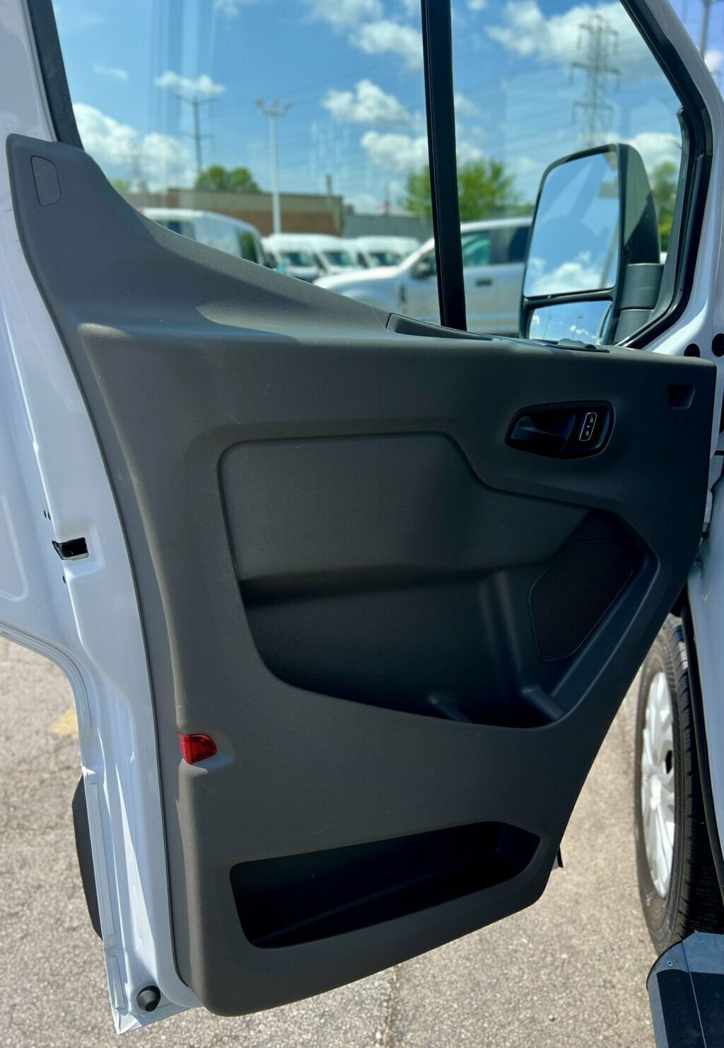 Used 2025 Ford Transit 250 Low Roof w/ Exterior Upgrade Package RWD image 12