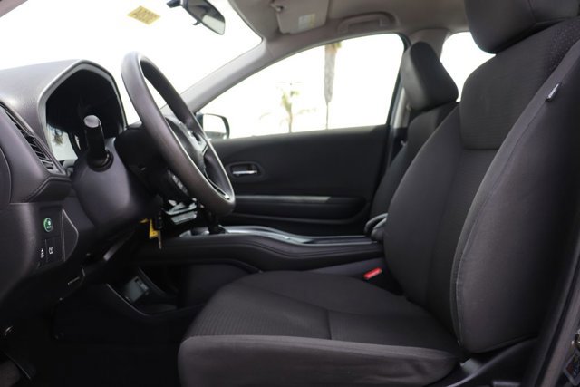Used 2019 Honda HR-V LX image 11